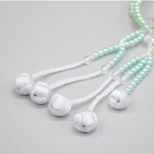 画像をギャラリービューアに読み込む, フルール念珠 8寸 絹房 小田巻 樹脂製 パール塗装 創価学会 数珠
